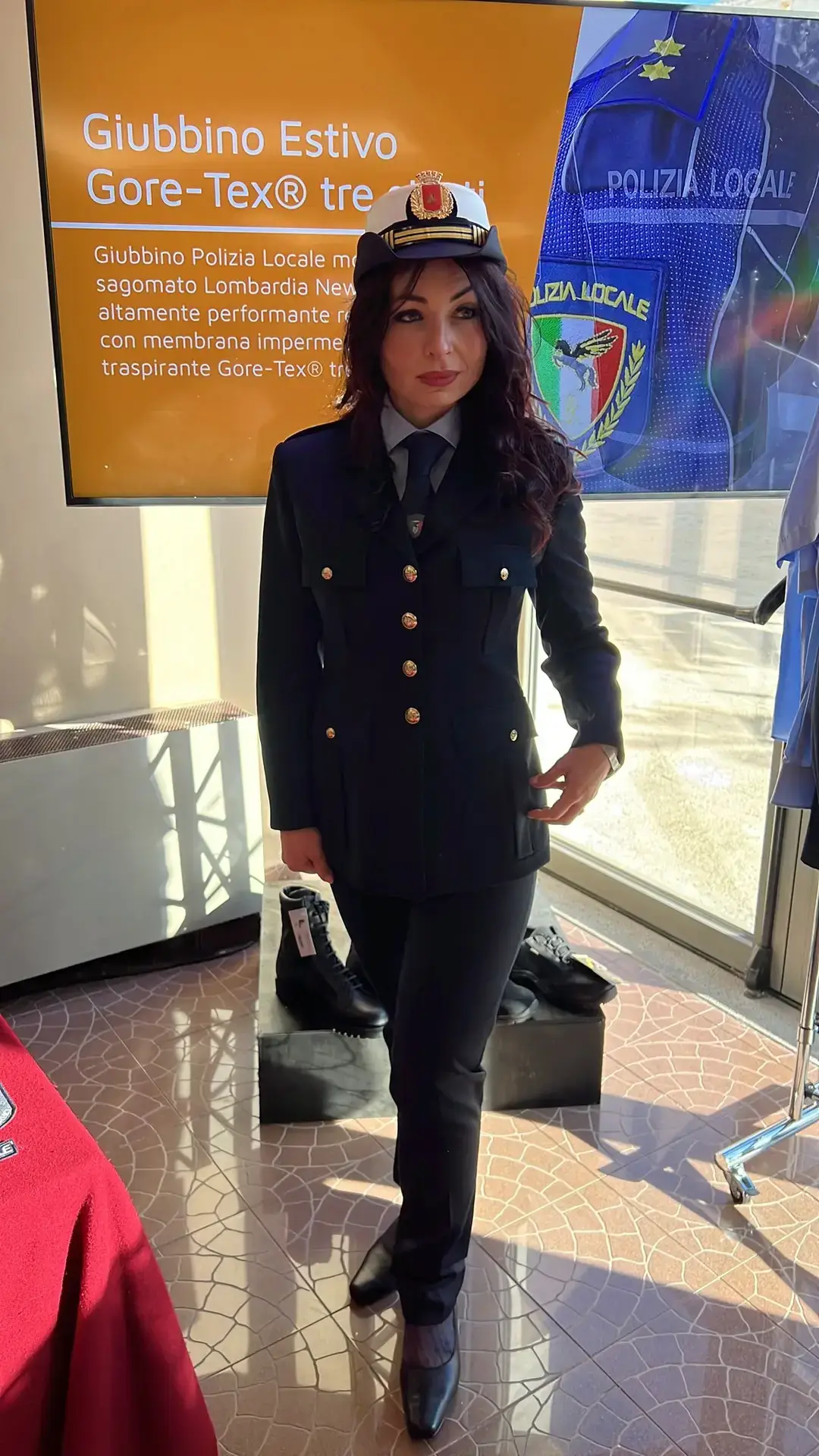 Giacca per donna divisa estiva polizia locale slim 4 Giacca femminile uniforme estiva slim